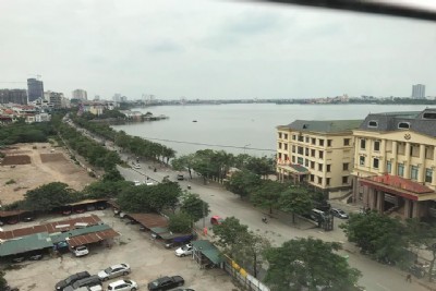 Bán căn hộ 2 ngủ quận Tây Hồ, Hà Nội- Tòa Watermark -395 Lạc Long quân