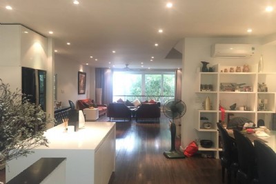 Bán nhà riêng đẹp không tì vết Khu nhà máy nước Phần Lan, Âu Cơ, Tây Hồ giá 12.5 tỷ