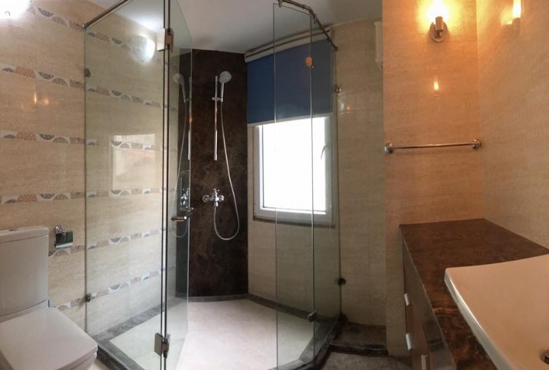 Bán nhà riêng mặt hồ Tây, đường Vệ Hồ, Lạc Long Quân, Quận Tây Hồ, Hà Nội 2