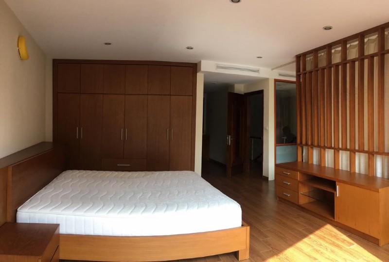 Bán nhà riêng mặt hồ Tây, đường Vệ Hồ, Lạc Long Quân, Quận Tây Hồ, Hà Nội 13