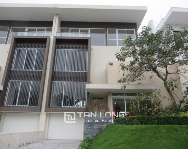 Cho thuê biệt thự 330 m2 khu C7 Ciputra, quận Tây Hồ, Hà Nội 1
