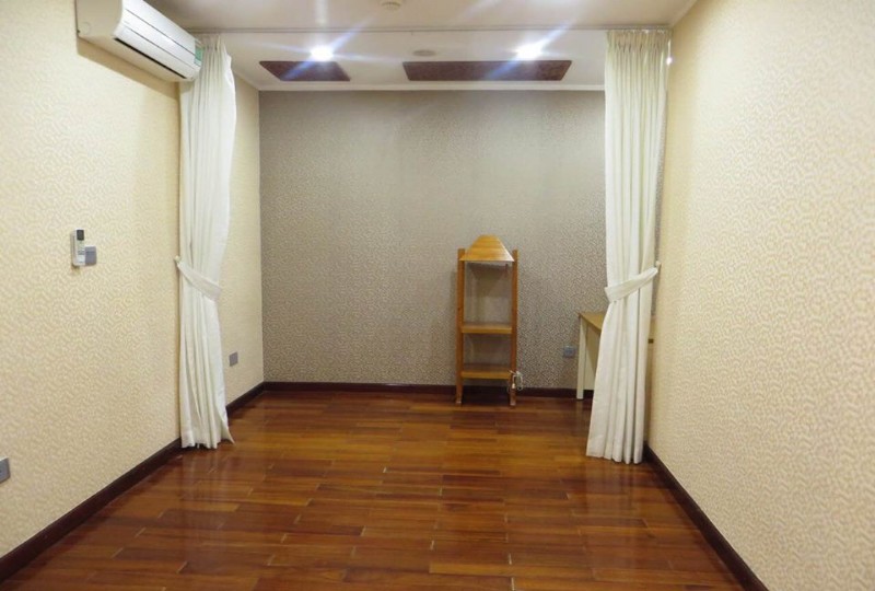 Cho thuê căn hộ 3 ngủ Tòa L2 CIputra , căn hộ sửa đẹp 2