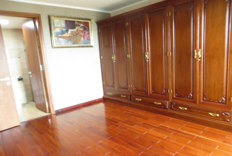 Cho thuê căn hộ 3 ngủ Tòa L2 CIputra , căn hộ sửa đẹp 5