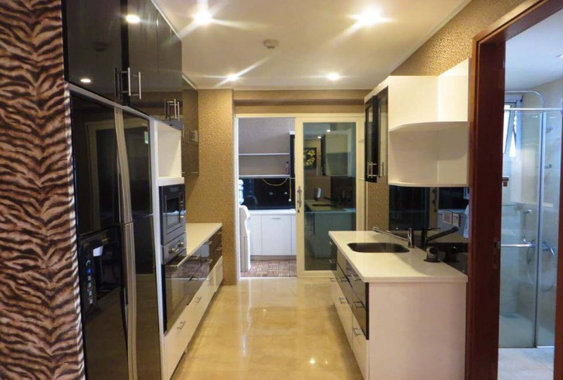 Cho thuê căn hộ 3 ngủ Tòa L2 CIputra , căn hộ sửa đẹp 8
