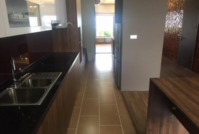 Cho thuê Tòa nhà căn hộ mặt đường Tô Ngọc Vân, view hồ tây 17