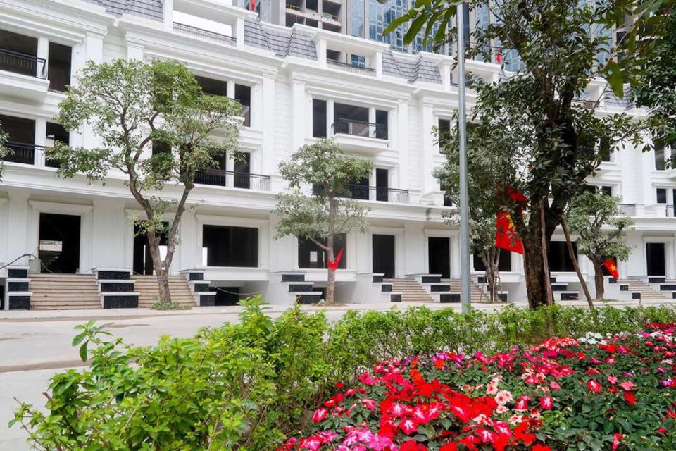 tiến độ hoàn thiện dự án shophouse sunshine city